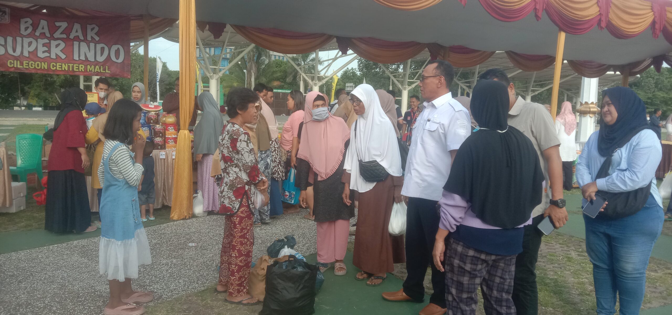 Walikota Cilegon  Heldy Agustian Gelar BAZAR Ramadhan Pasar  Murah