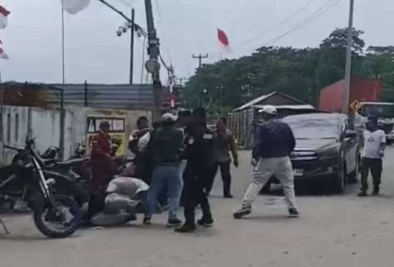Wartawan Dikeroyok & Dipukuli Saat Meliput Sidak KLHK,Pokja Wartawan Banten Kecam Keras